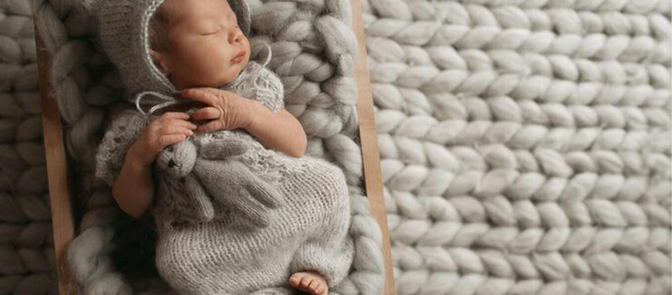 Minimalist Bebek Battaniyesi Modelleri: Basit ve Şık | Hobiso